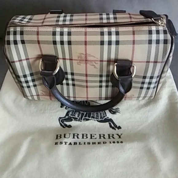 ⏫sold elsewhere⏫ Authentic Burberry bag - Picture 2 of 8